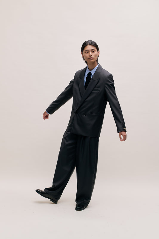 RELAXED DOUBLE-BUTTONED BLAZER