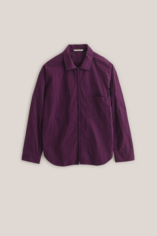 Men's long-sleeved shirt, recycled polyamide, garment-dyed purple, two-way zipper, patch pocket.