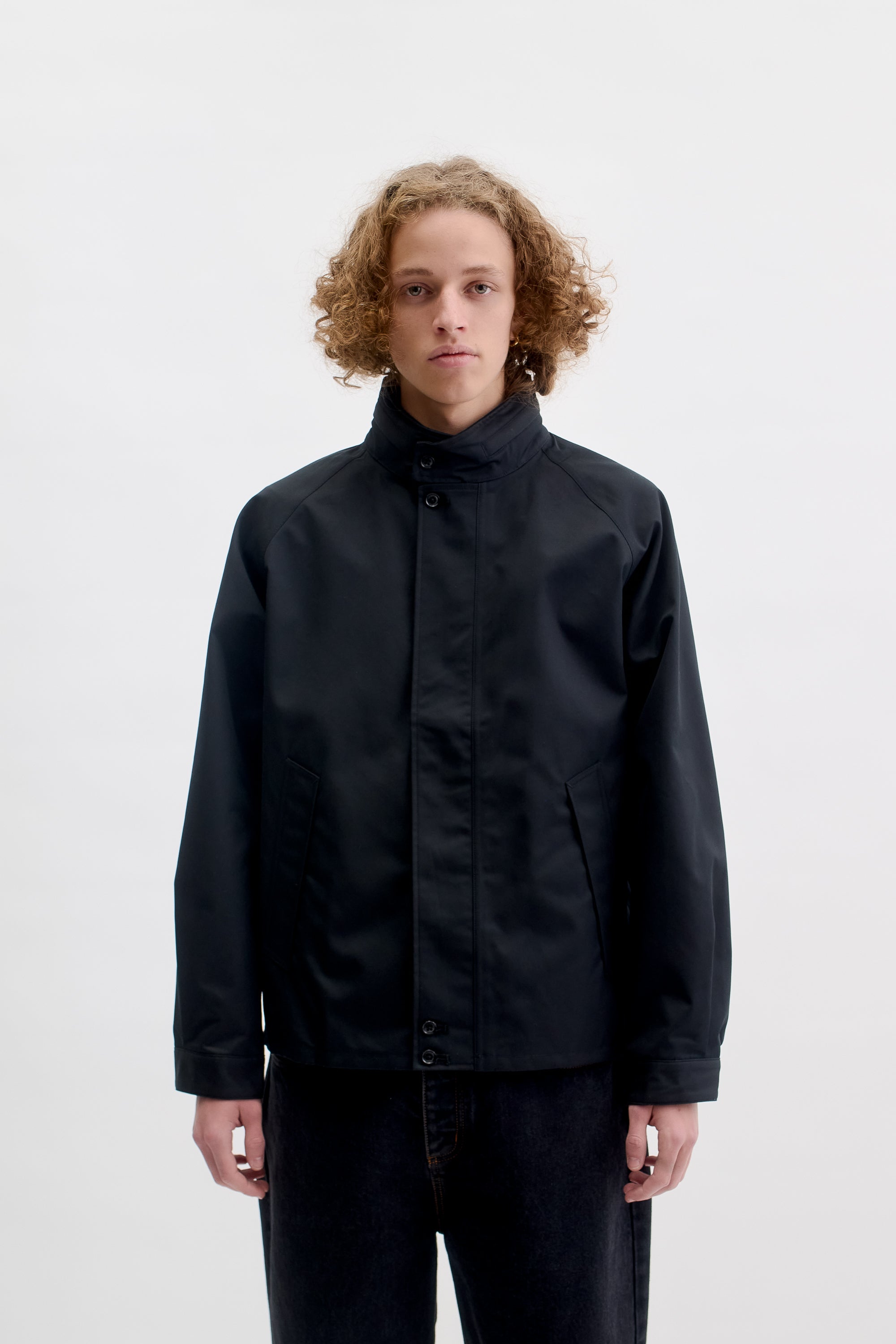 GORE-TEX CREW JACKET – A KIND OF GUISE