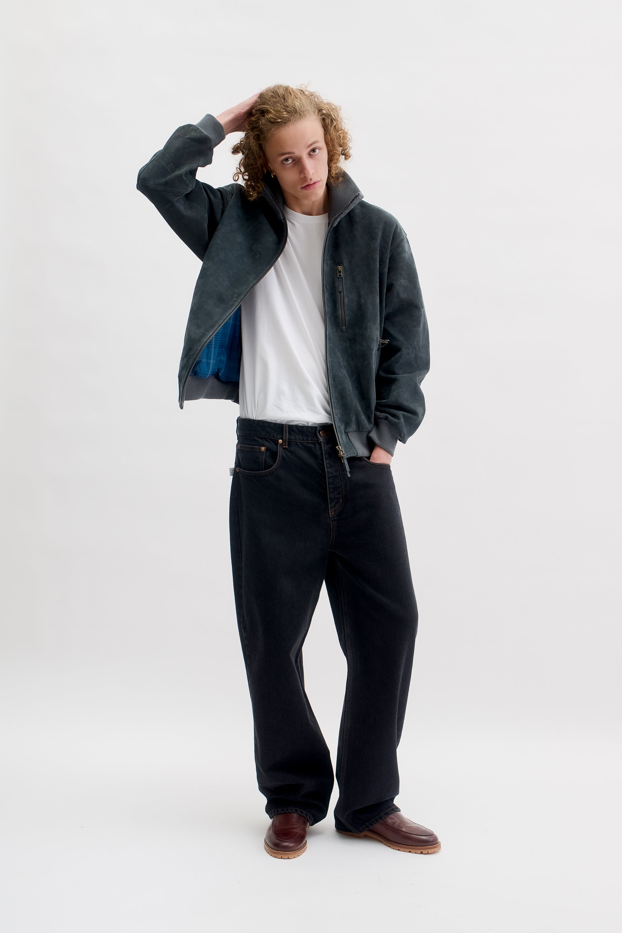 希少 06AW JULIUS Archive 短丈 Leather Jacket JULIUS_7 High-neck Leather Jacket in color Black | Elixirgallery