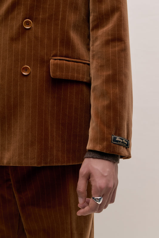 DOUBLE-BREASTED PEAK BLAZER