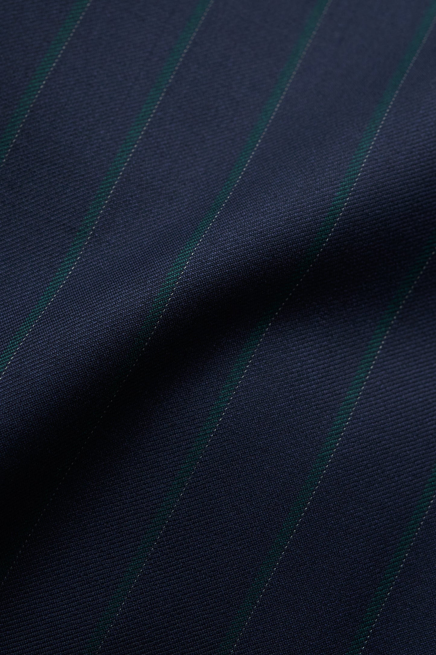 DOUBLE-BREASTED PEAK BLAZER