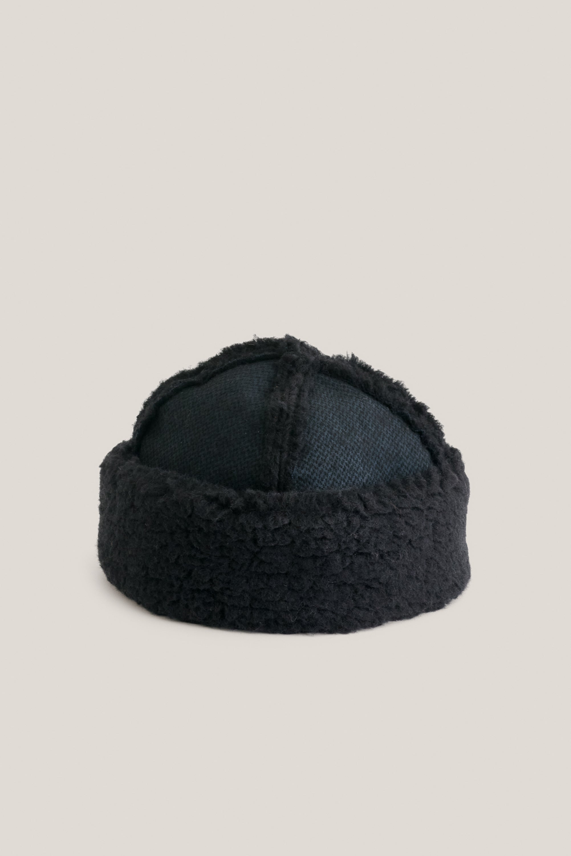 FEI FURRY HAT – A KIND OF GUISE