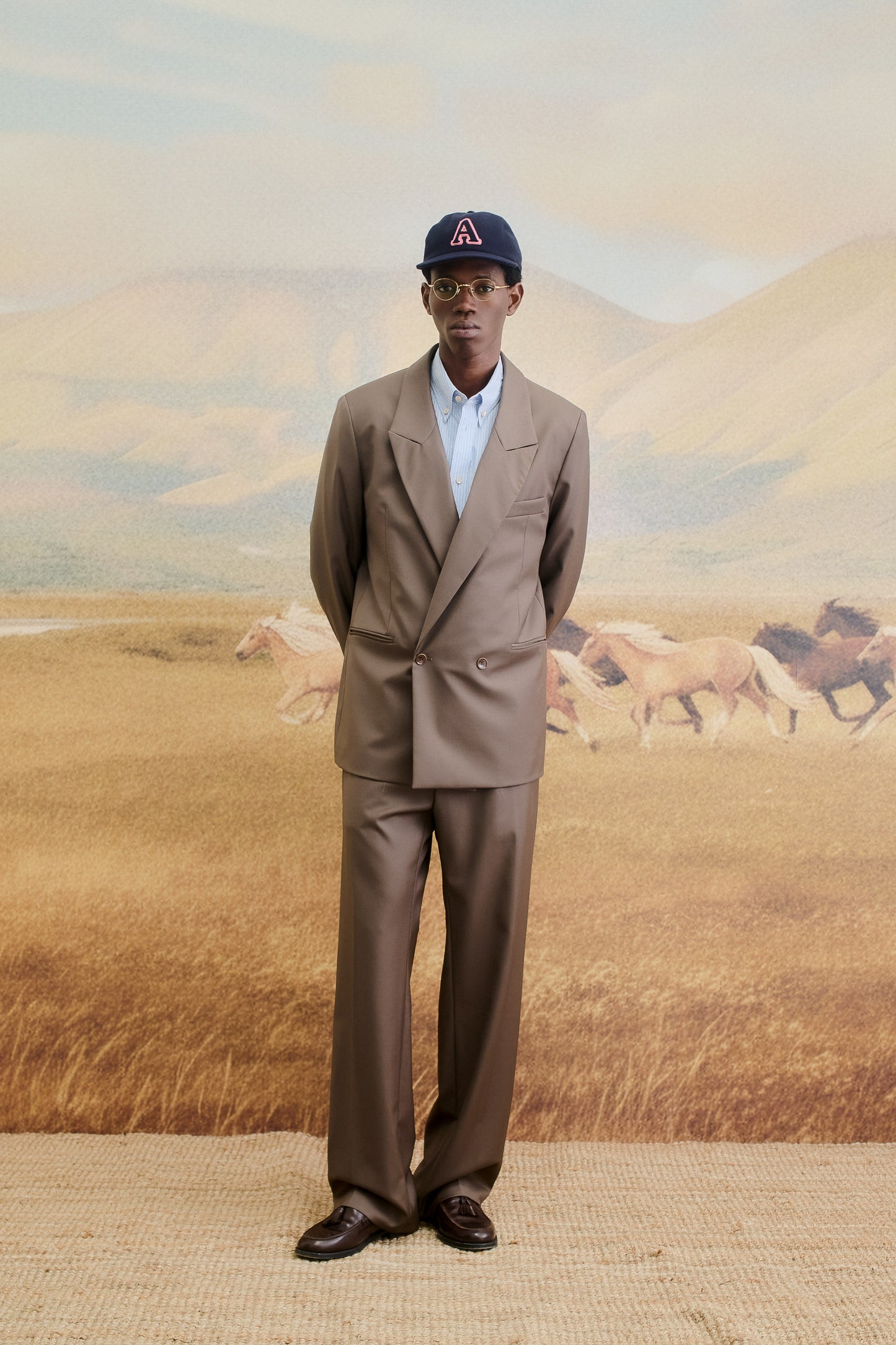 RELAXED DOUBLE-BUTTONED BLAZER