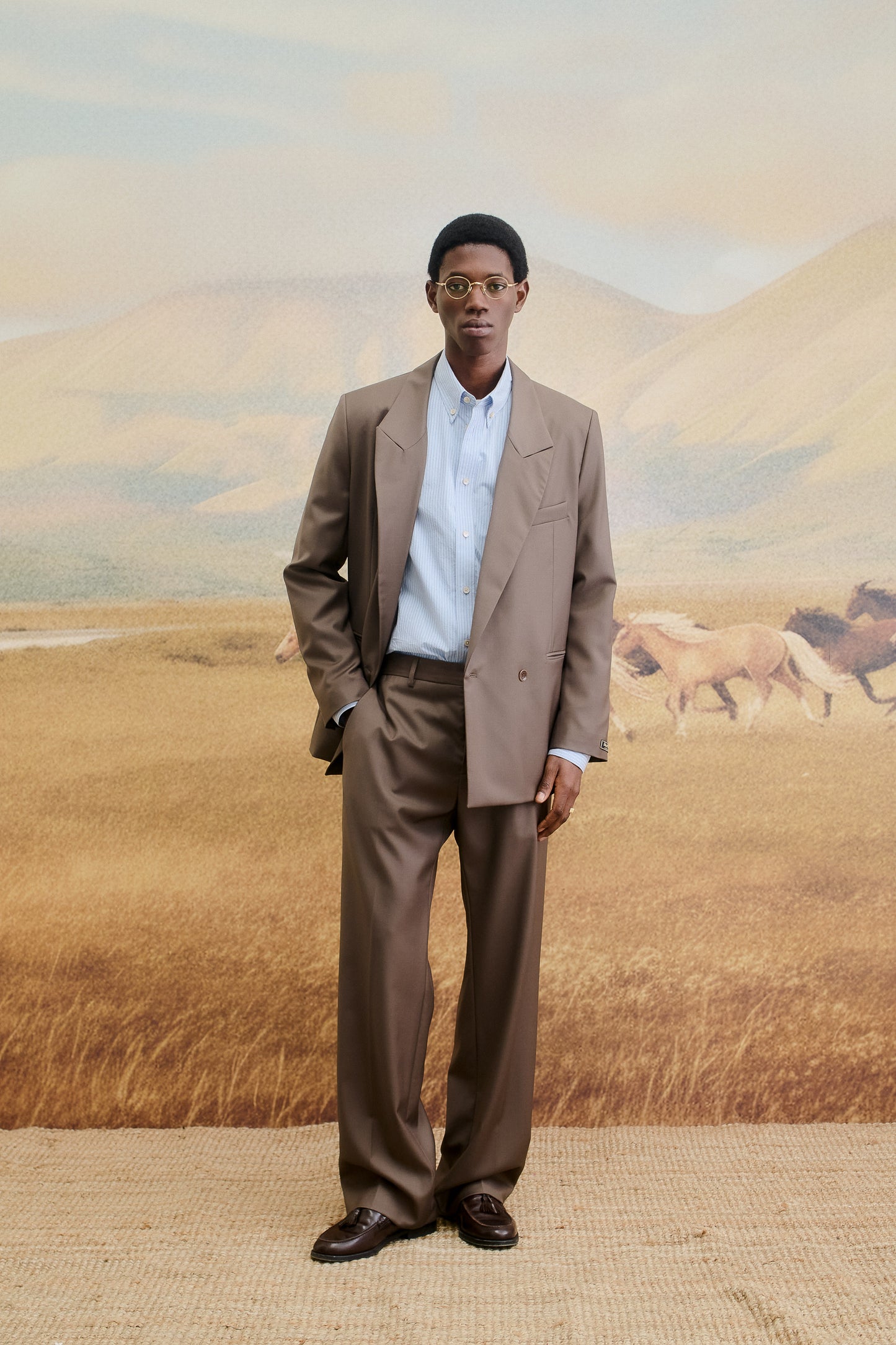 RELAXED DOUBLE-BUTTONED BLAZER