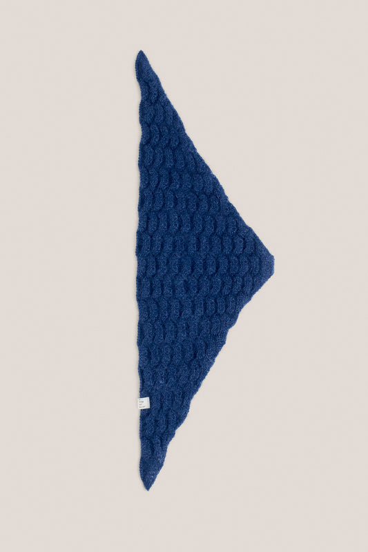 TES TRIANGLE SCARF