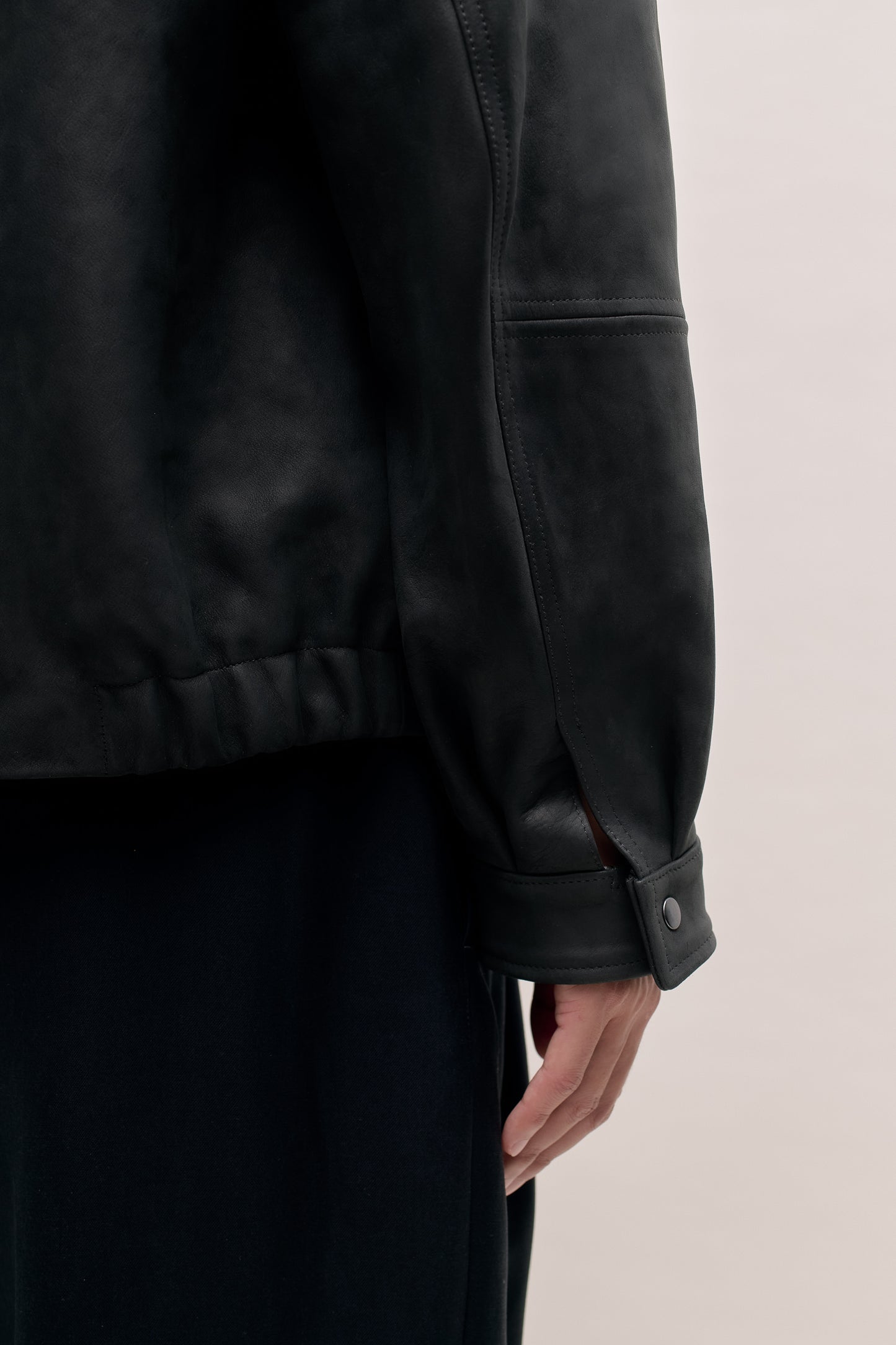 MANDAL LEATHERJACKET