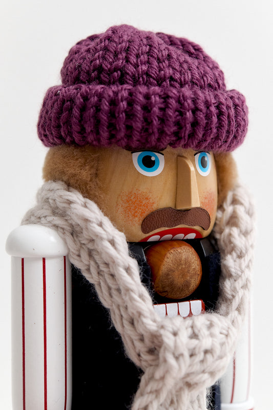 AKOG TAILORED NUTCRACKER