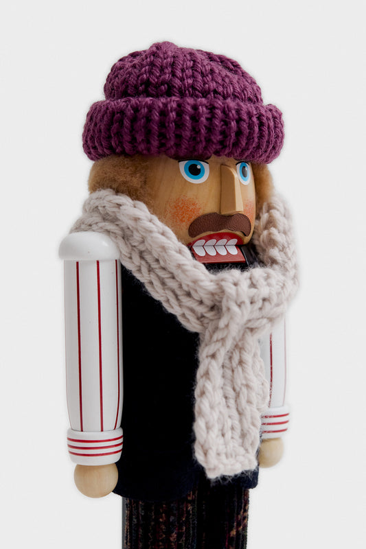 AKOG TAILORED NUTCRACKER