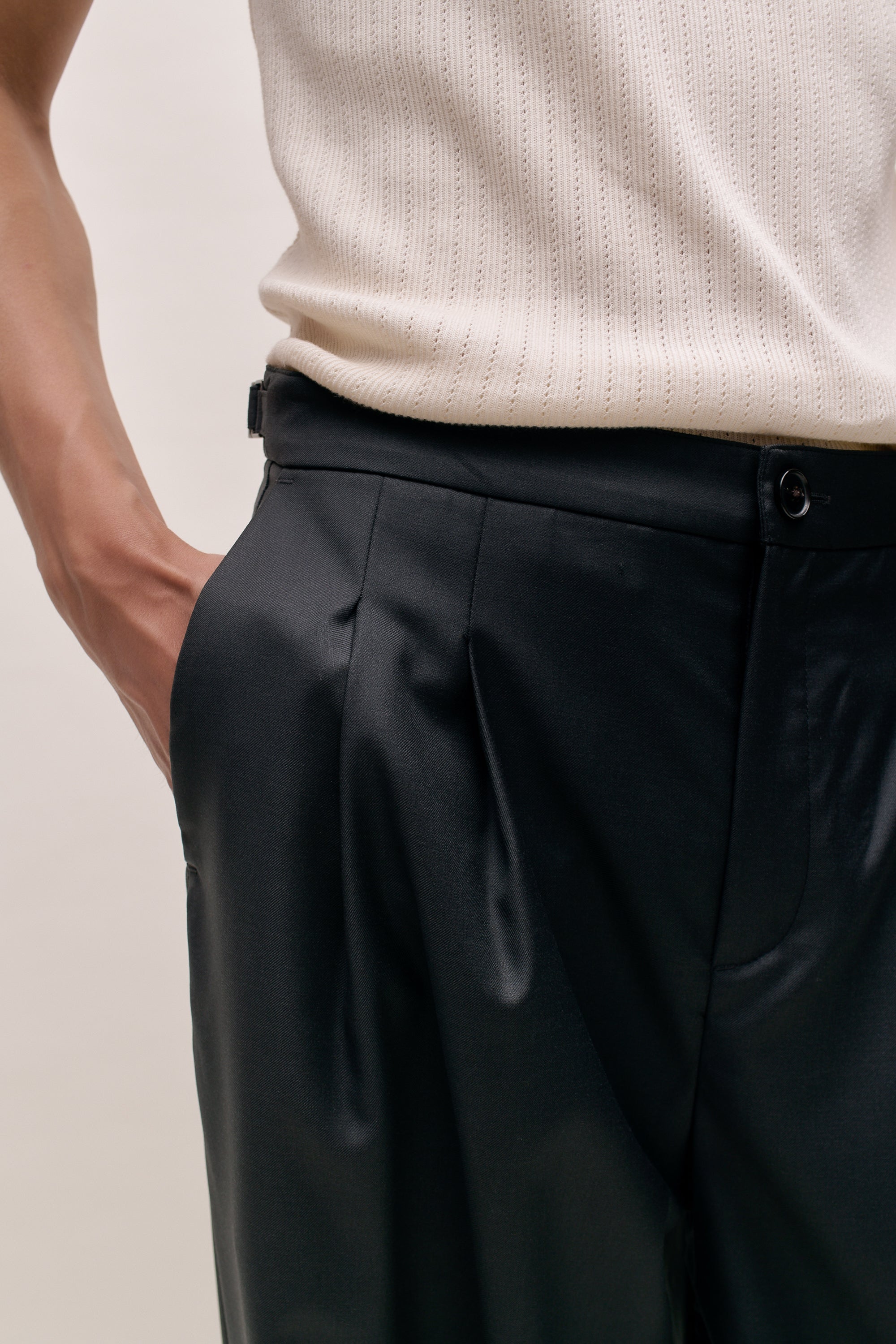 PIERO PANTS – A KIND OF GUISE