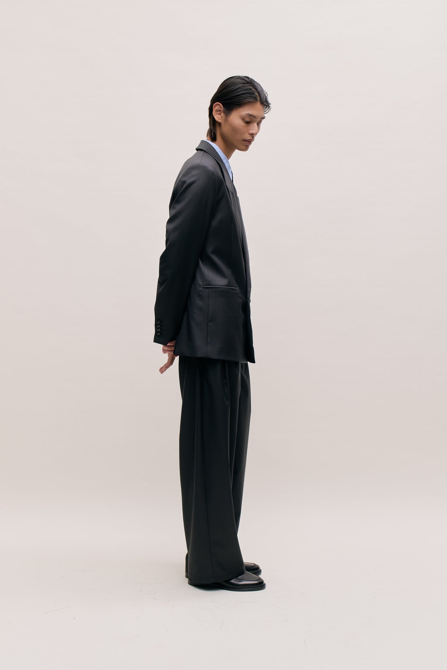 RELAXED DOUBLE-BUTTONED BLAZER