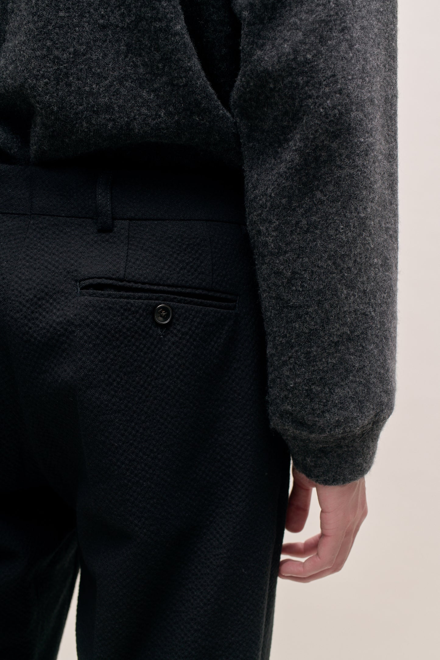 RELAXED TAILORED TROUSERS