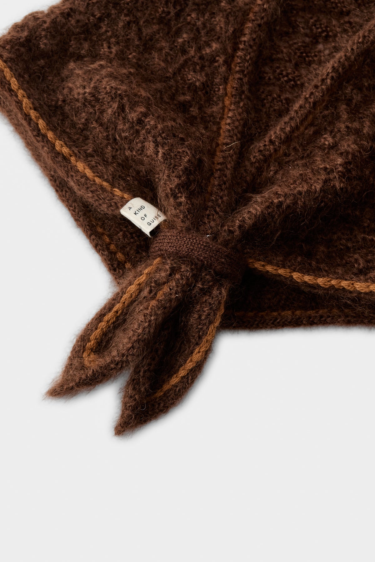 AURITZ TRIANGLE SCARF
