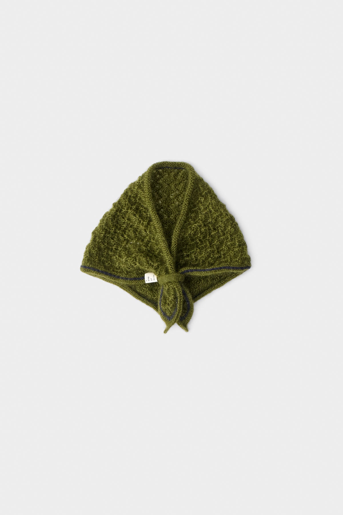 AURITZ TRIANGLE SCARF