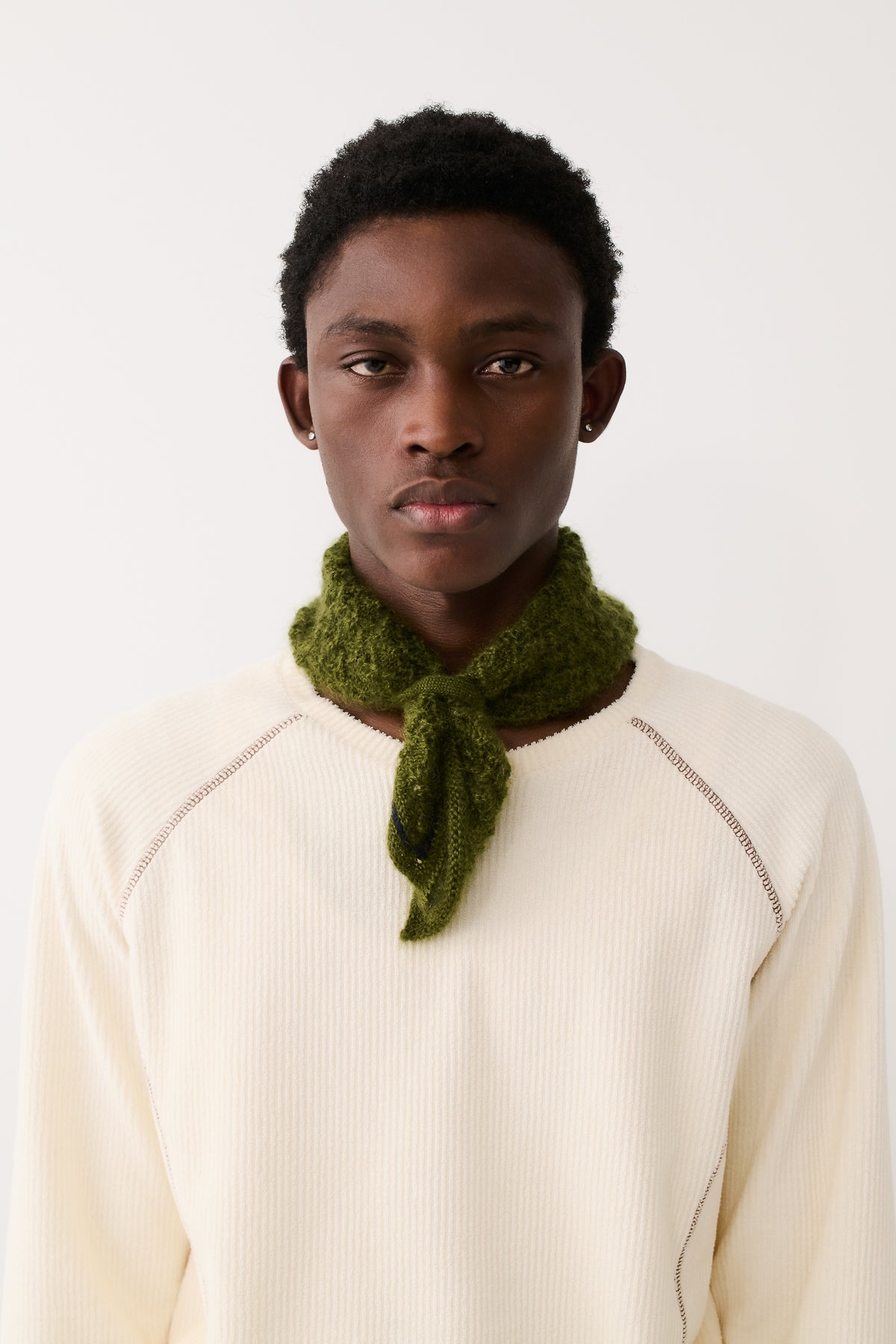 AURITZ TRIANGLE SCARF