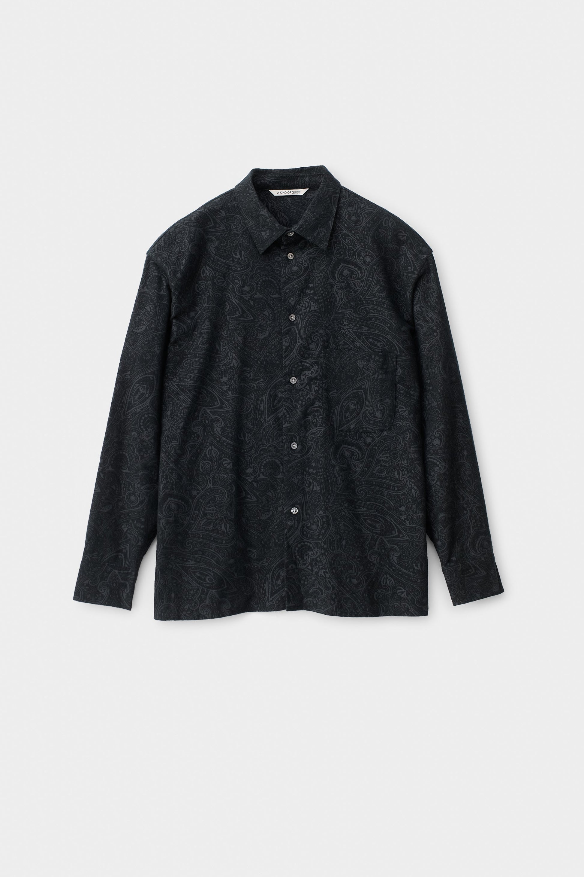 Gusto Shirt Washed Black Ornament