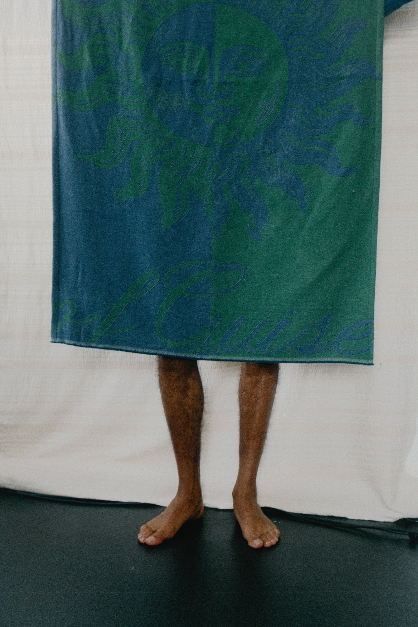 HOLIDAY BEACH TOWEL