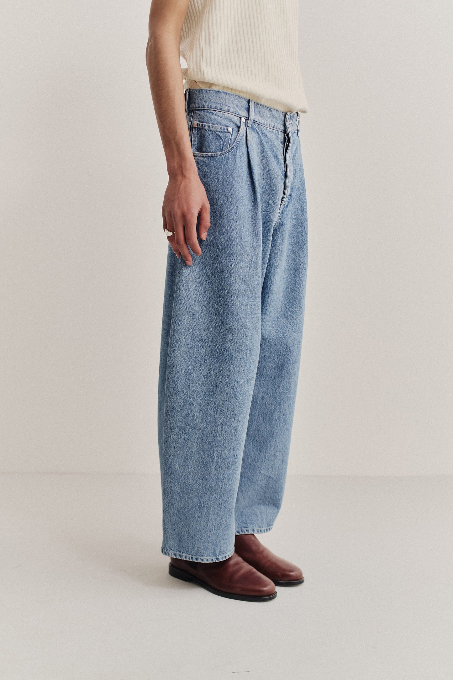 DUMA PLEATED DENIM