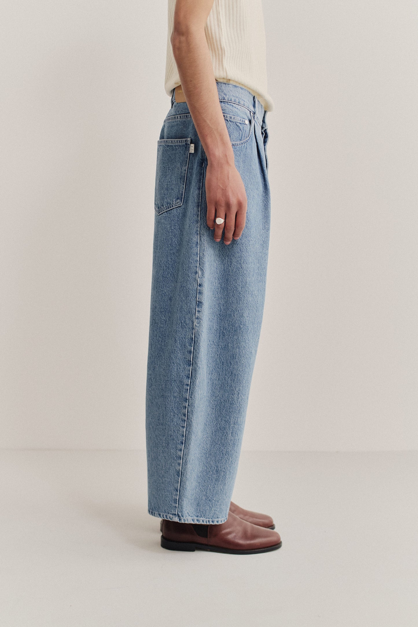 DUMA PLEATED DENIM