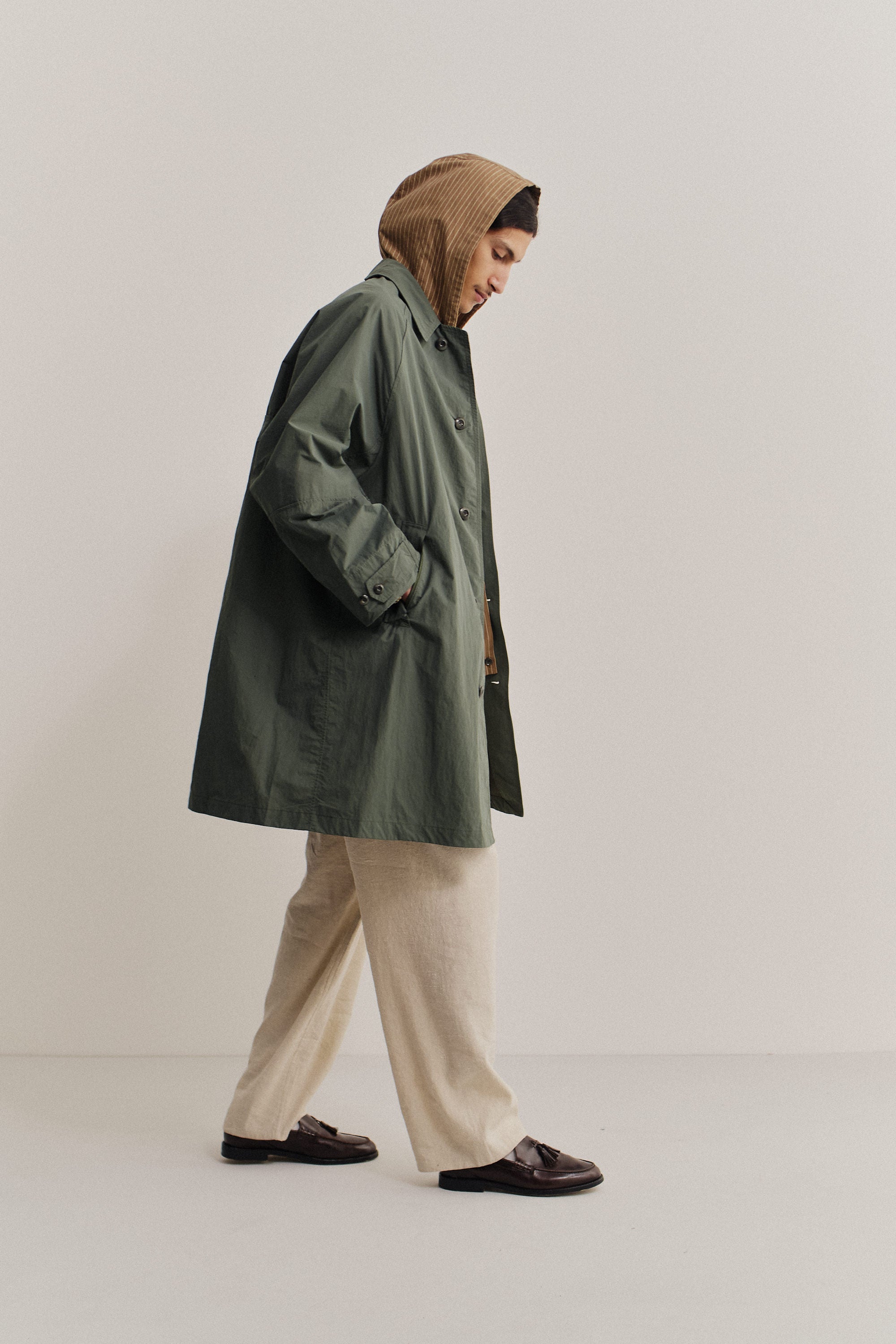 SERRARA MAC – A KIND OF GUISE