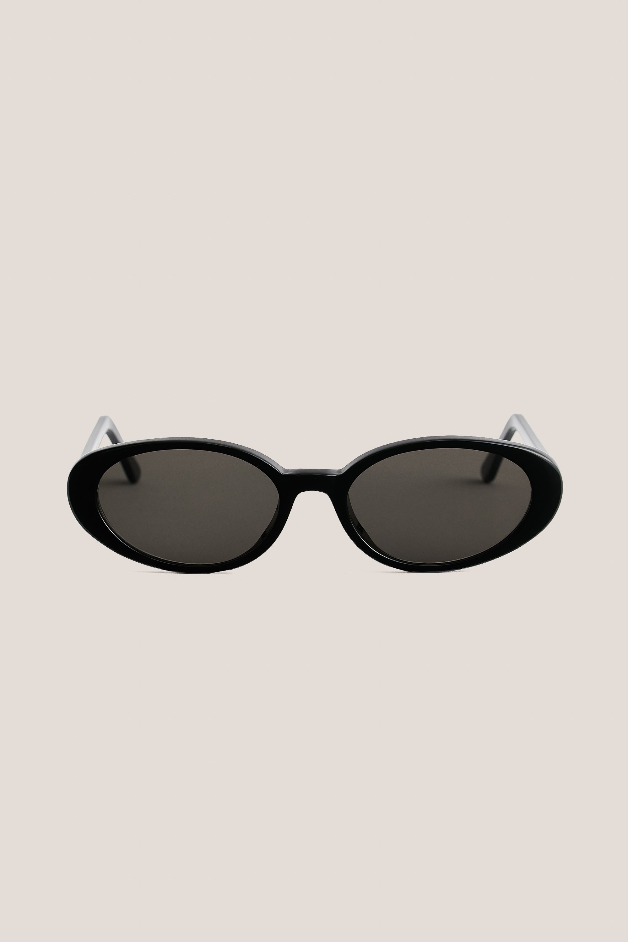 EYEWEAR – A KIND OF GUISE