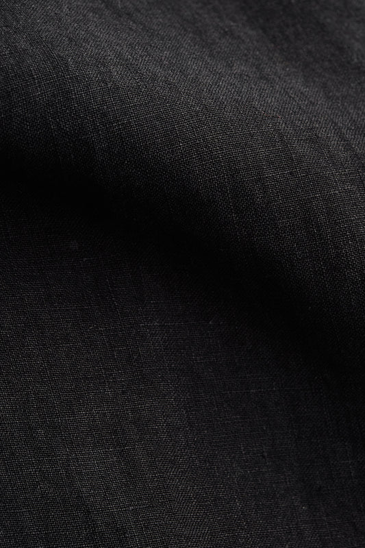 Women's sleeveless shirt, 100% black linen fabric with a subtle texture.