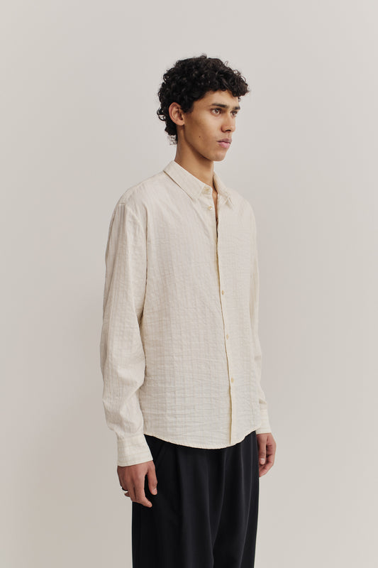 Men's long-sleeved shirt, cotton-silk-linen mix, washed, off-white with irregular stripes.