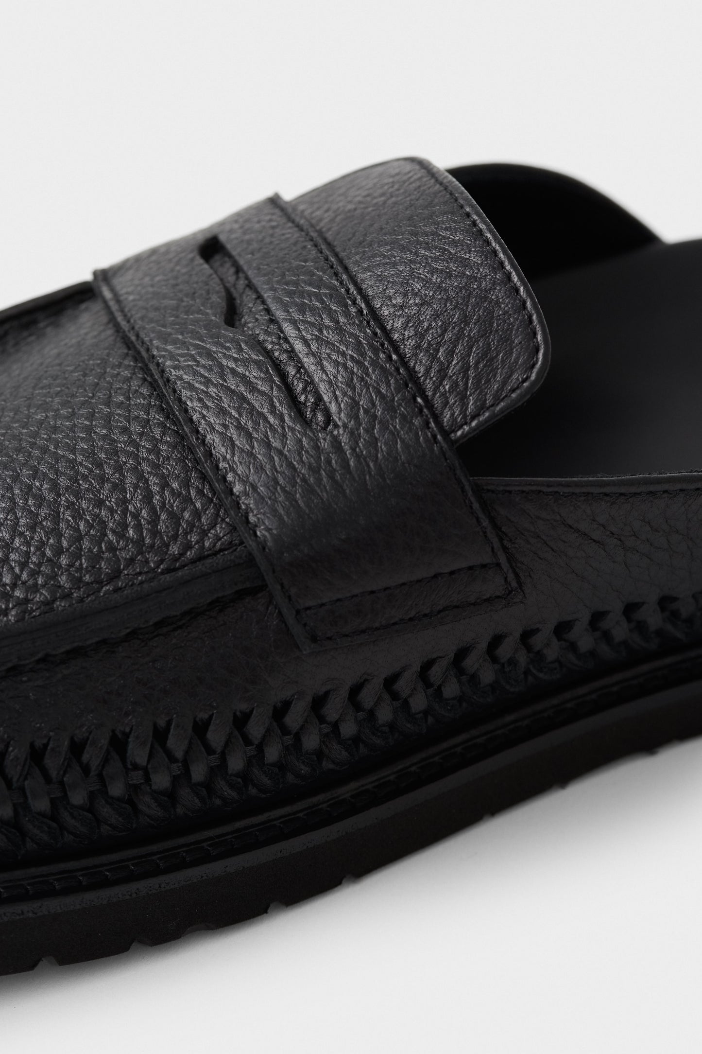 LUCCA LOAFER MULE