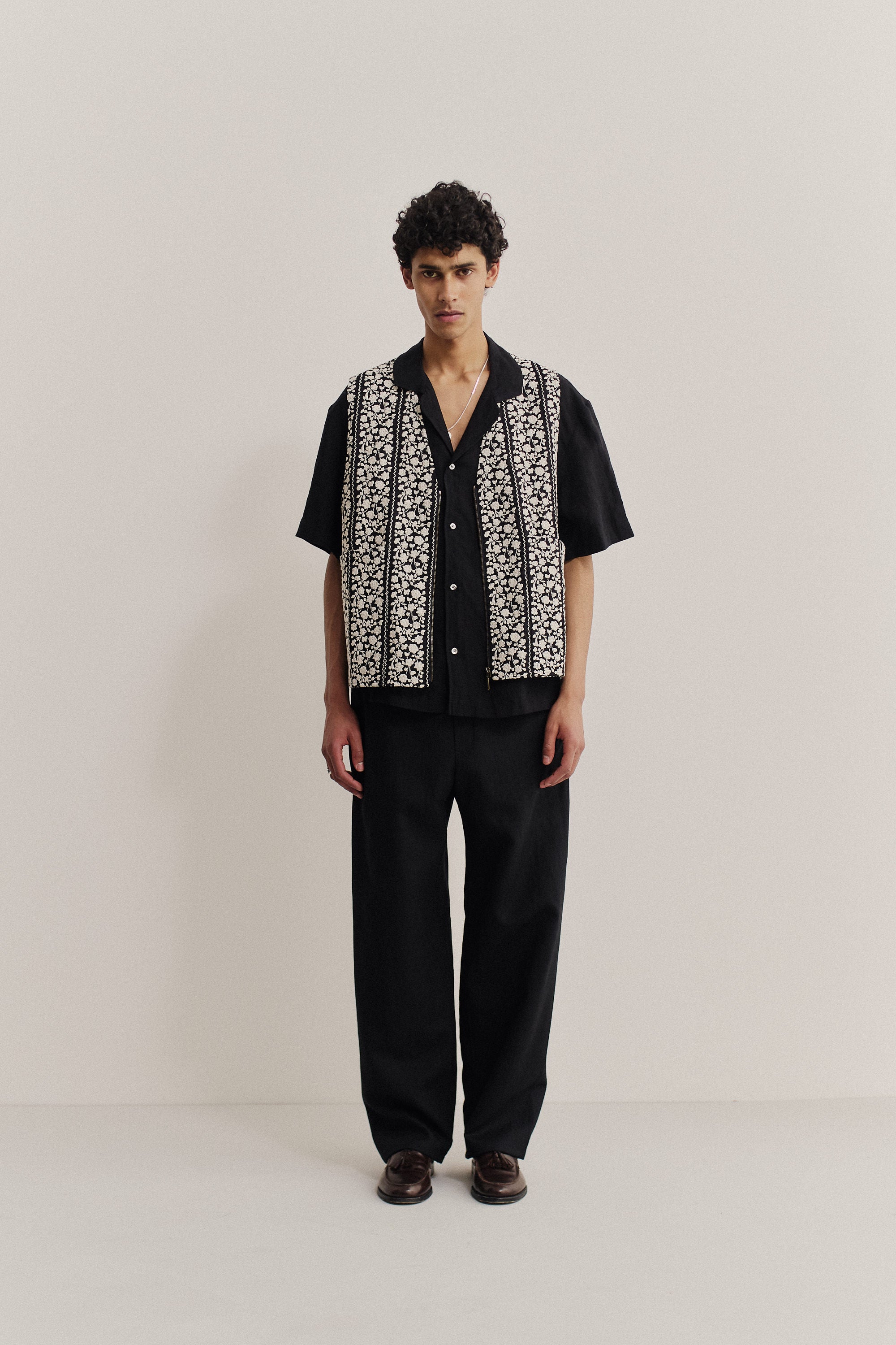MENS OUTERWEAR – A KIND OF GUISE