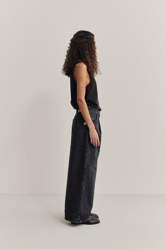 Women's long-pants, organic cotton denim, stone washed, dark grey, pleated, wide leg.