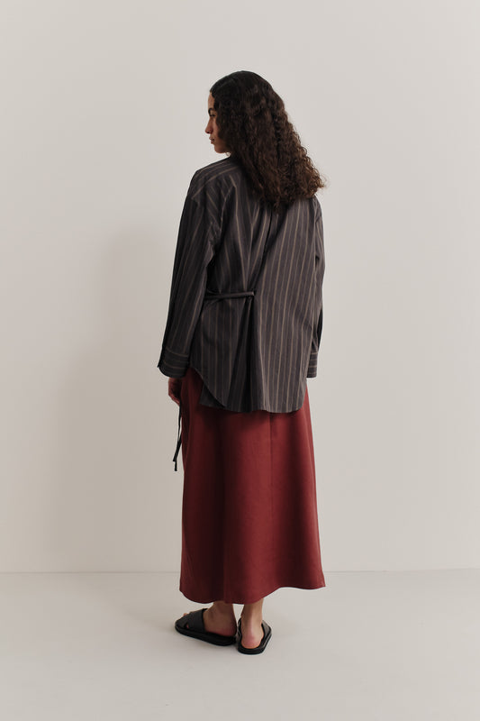 Women's long-sleeved shirt, 100% organic cotton, dark base with beige/brown stripes, oversized fit.