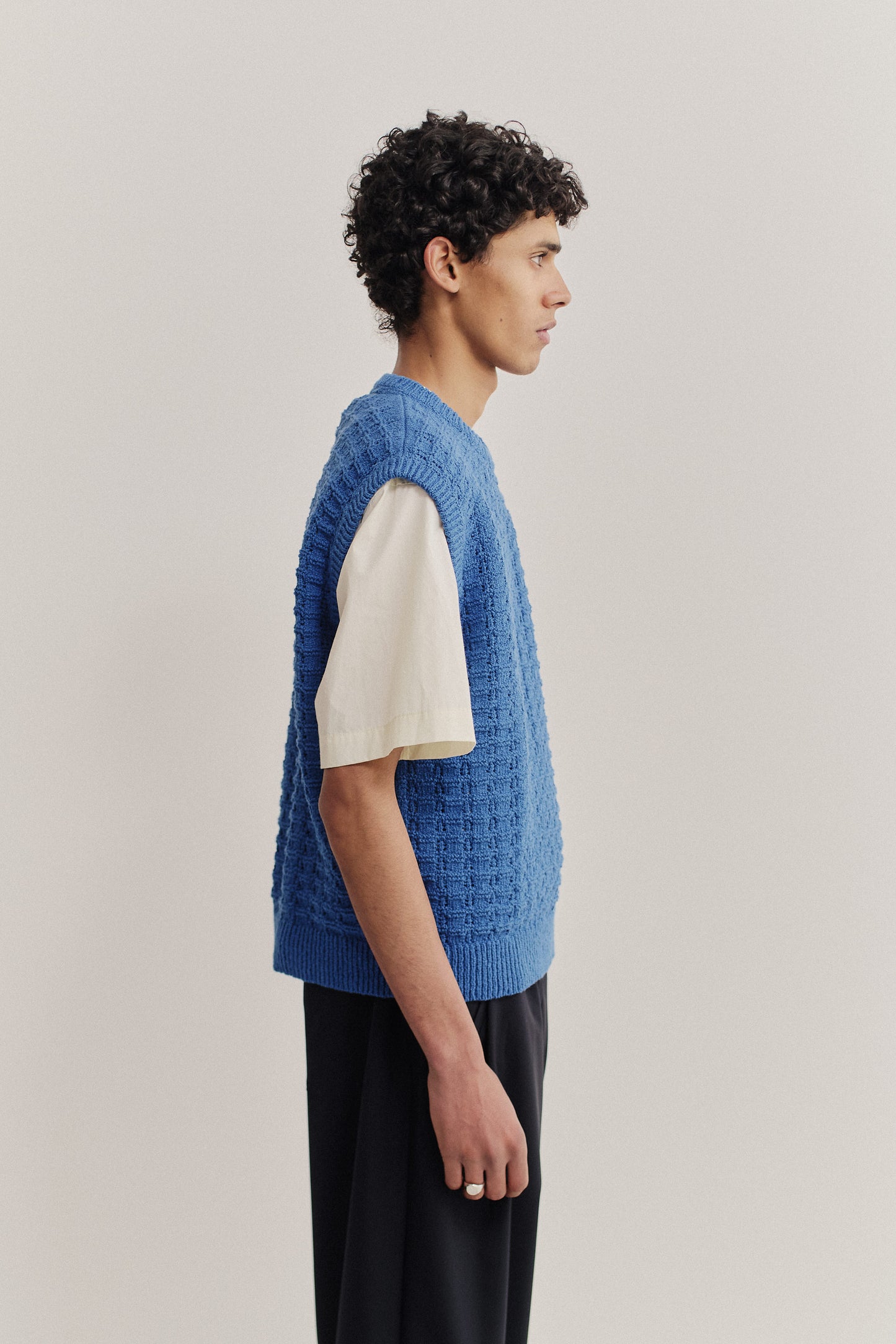 TEMBE KNIT VEST