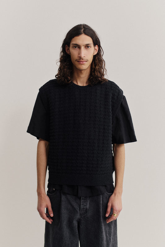 TEMBE KNIT VEST