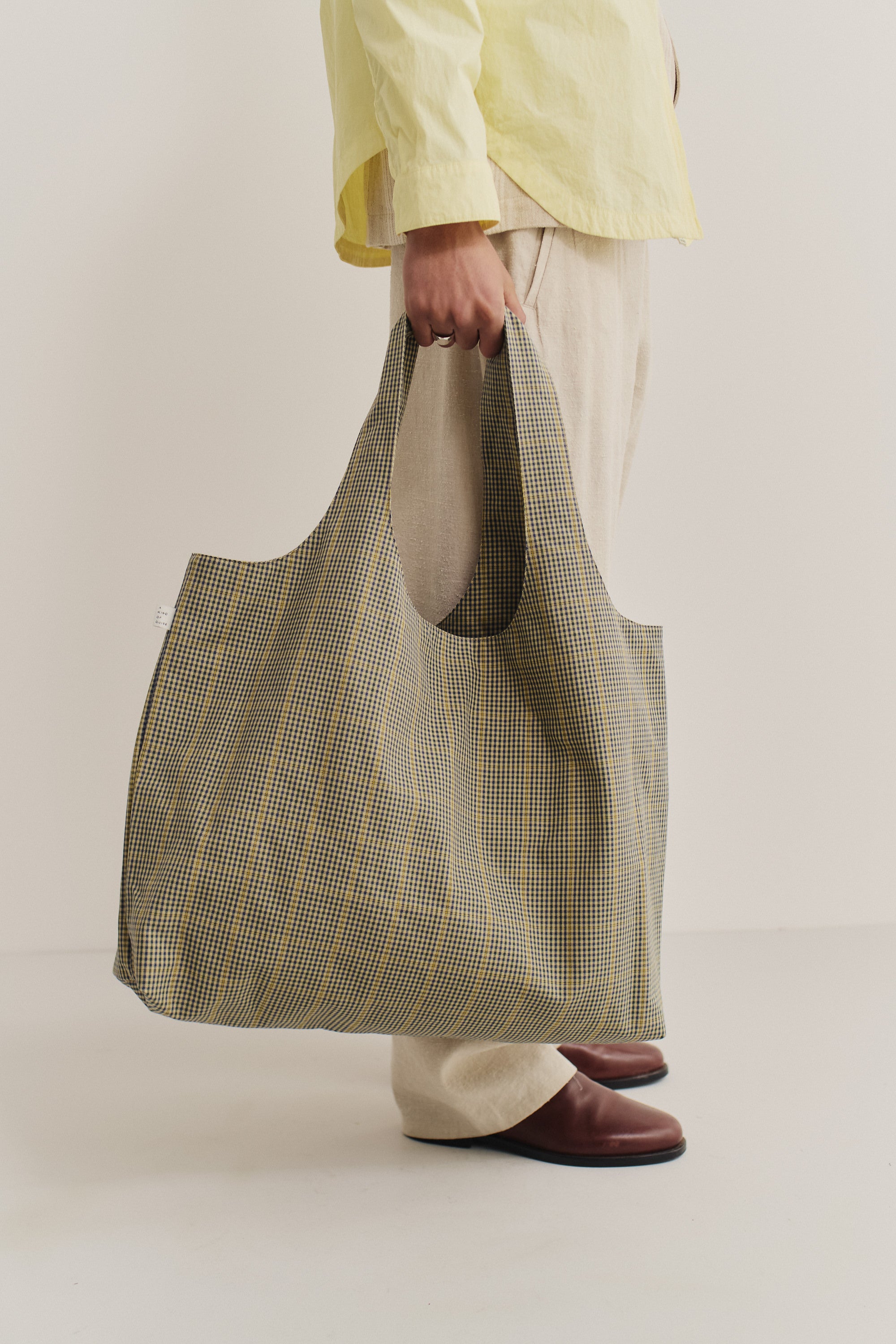 BAGS – A KIND OF GUISE