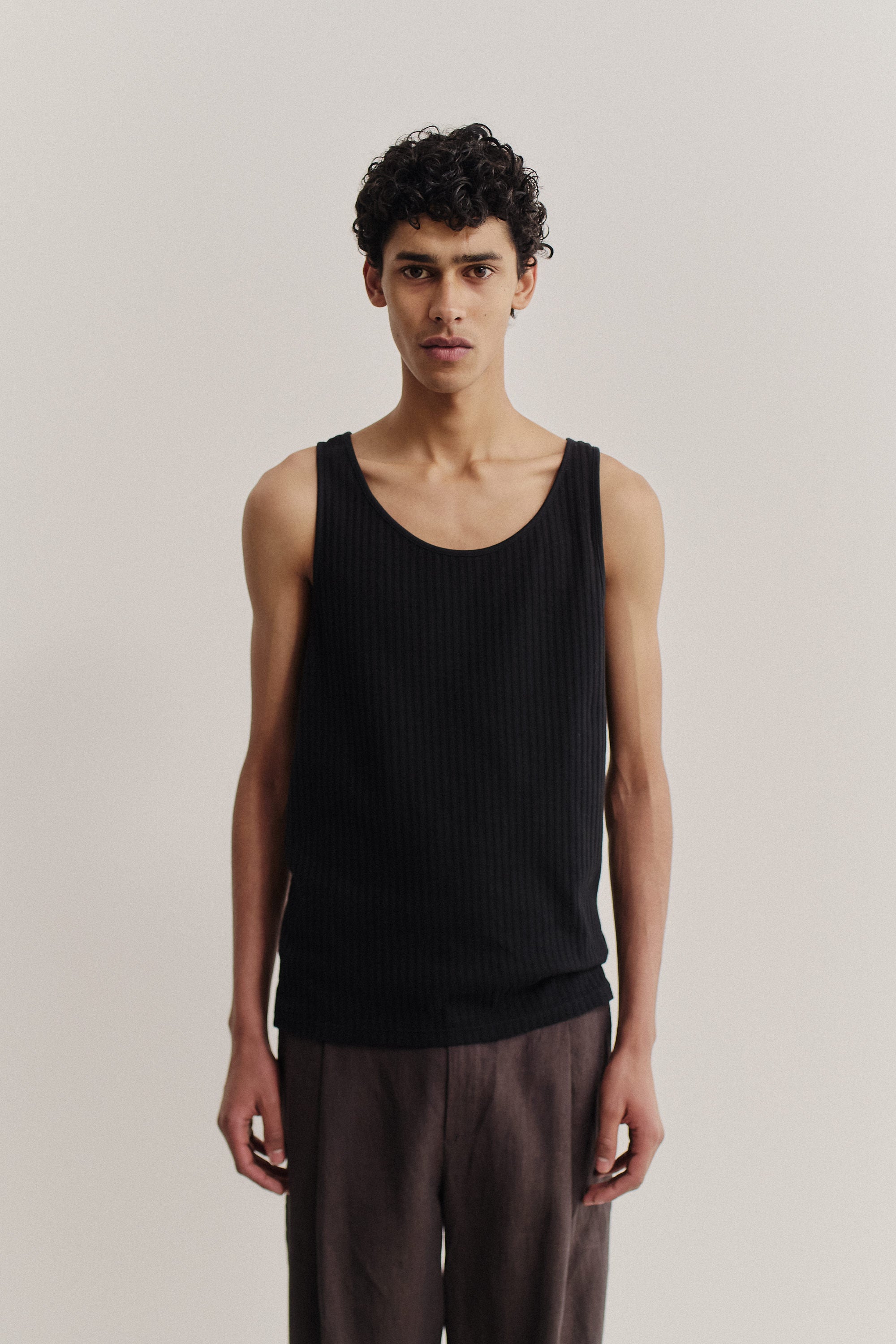 TOMASO TANKTOP – A KIND OF GUISE