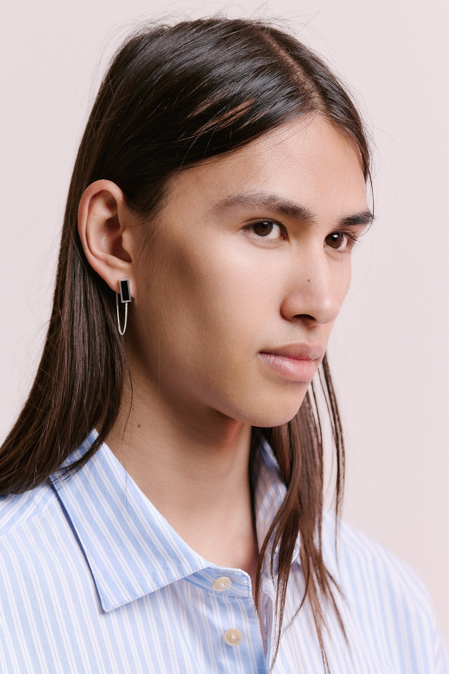 BAR CHAIN STUD