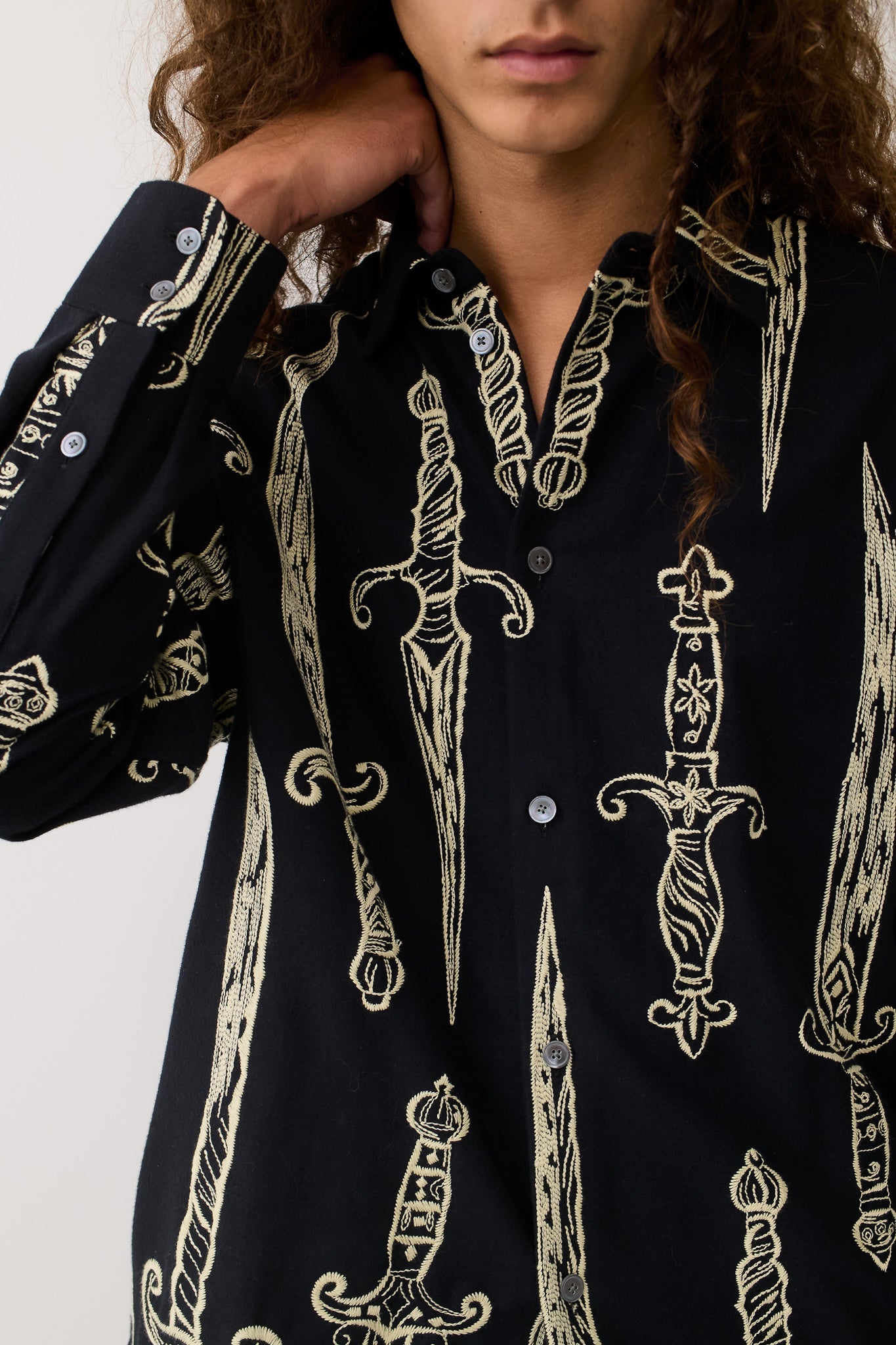 Derbin Shirt Black Swords
