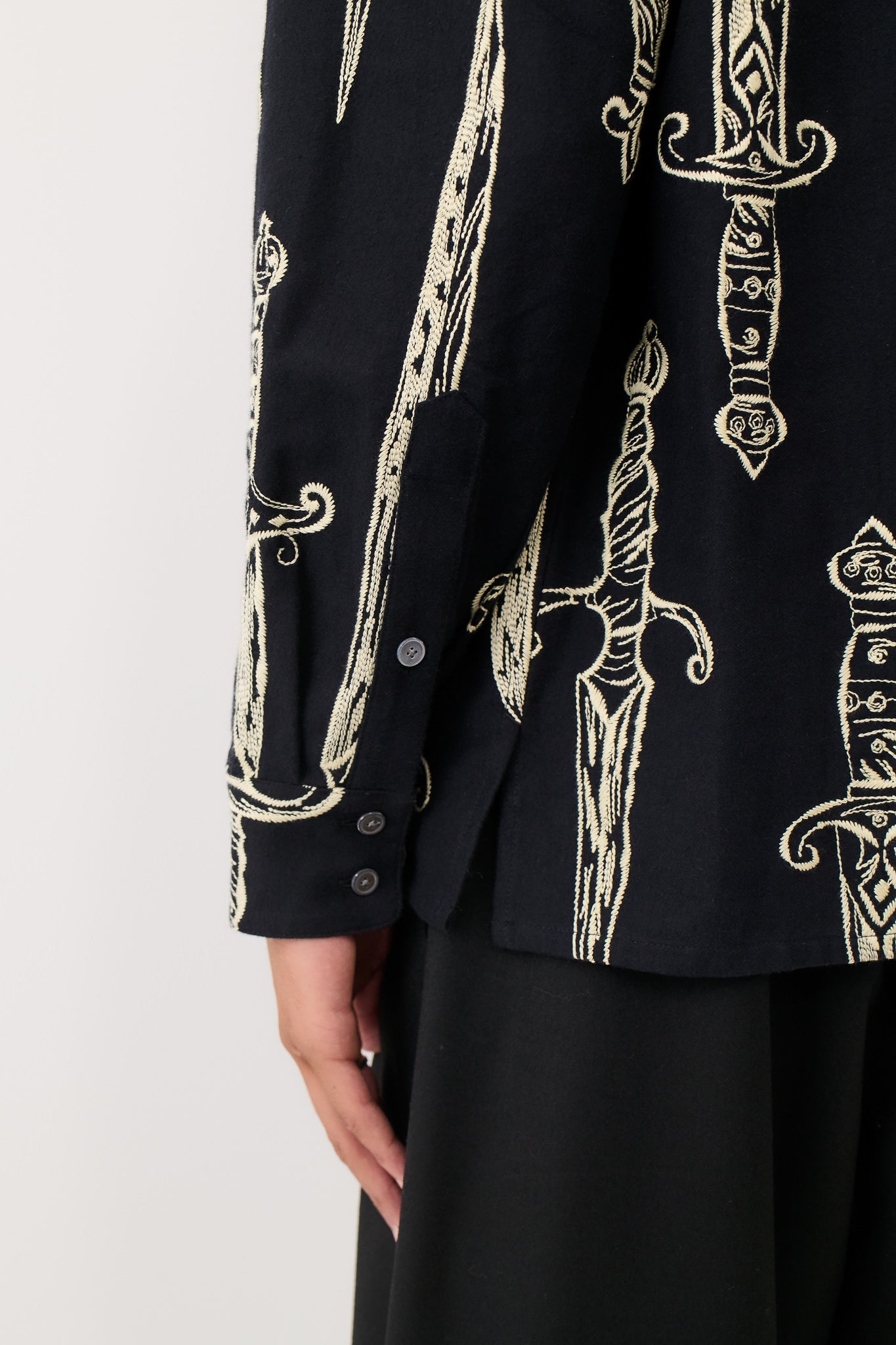 Derbin Shirt Black Swords