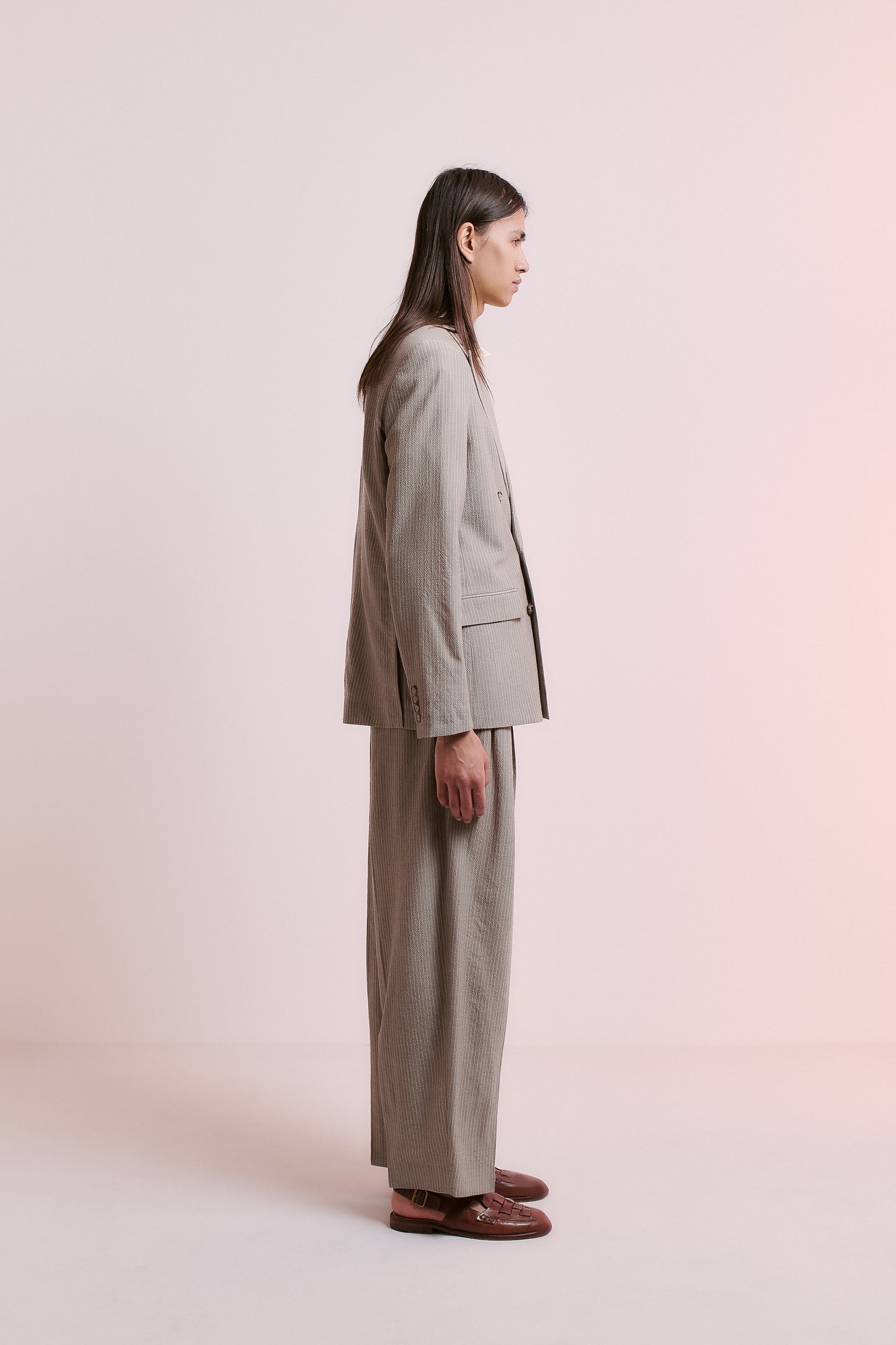 DOUBLE BREASTED PEAK BLAZER