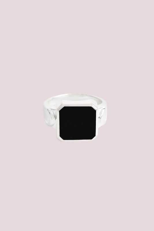 LEGACY SIGNET RING