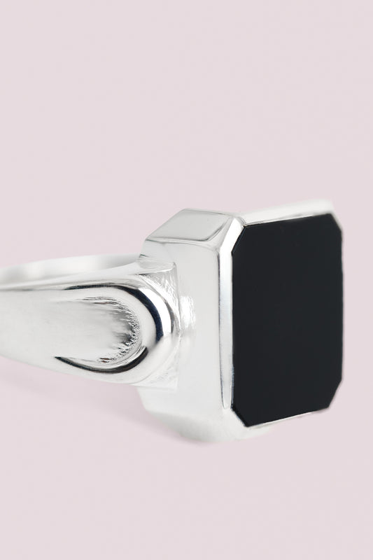 LEGACY SIGNET RING