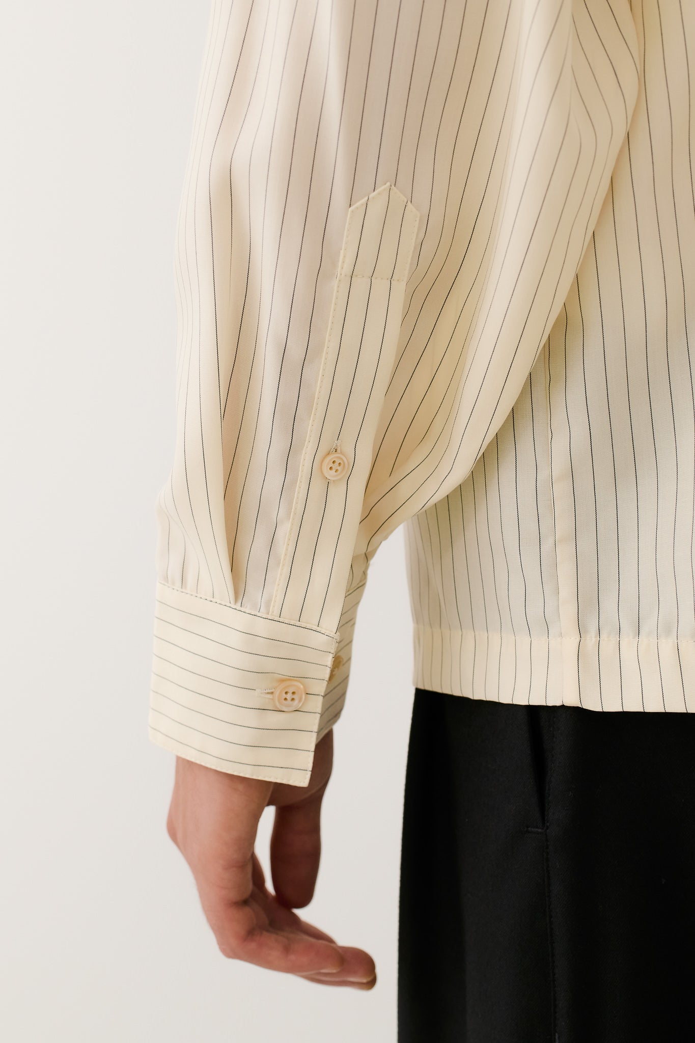 Rumba Shirt Cream Black Pinstripe