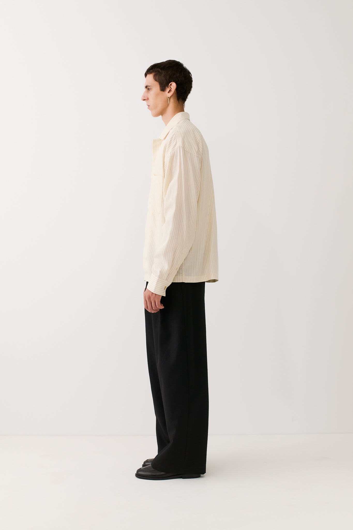 Rumba Shirt Cream Black Pinstripe