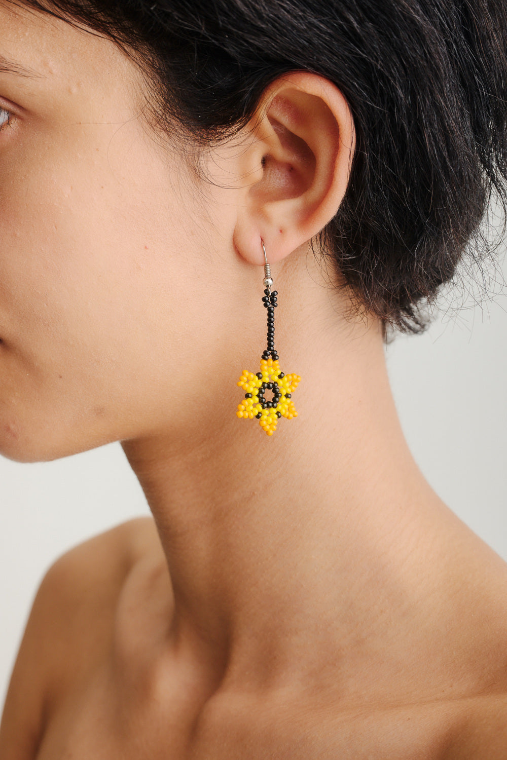 EMBERA FLOWER EARRINGS