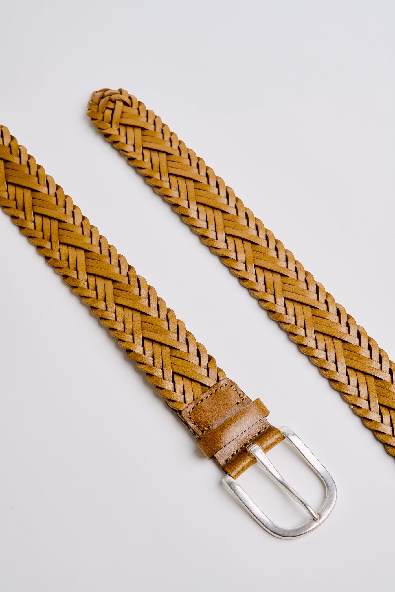 BRAIDED LEATHER BELT