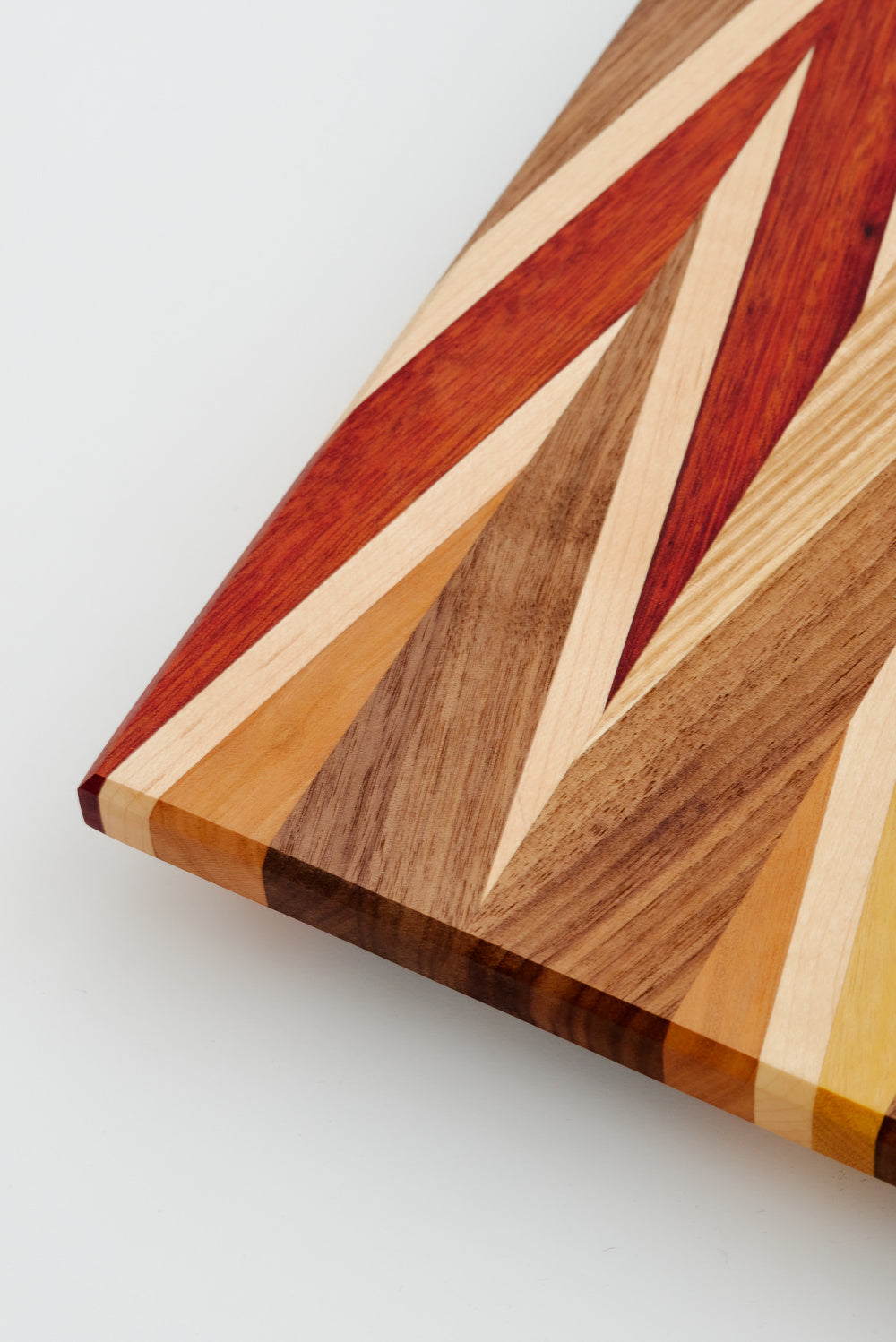 CUTTING BOARD