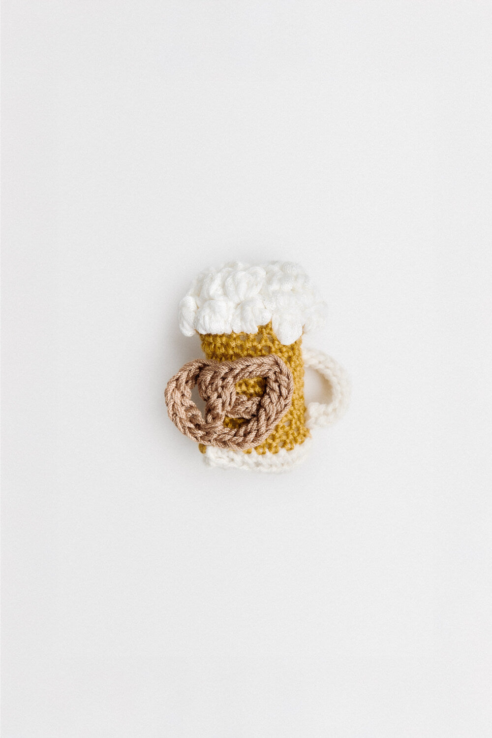 CROCHETED BROOCH