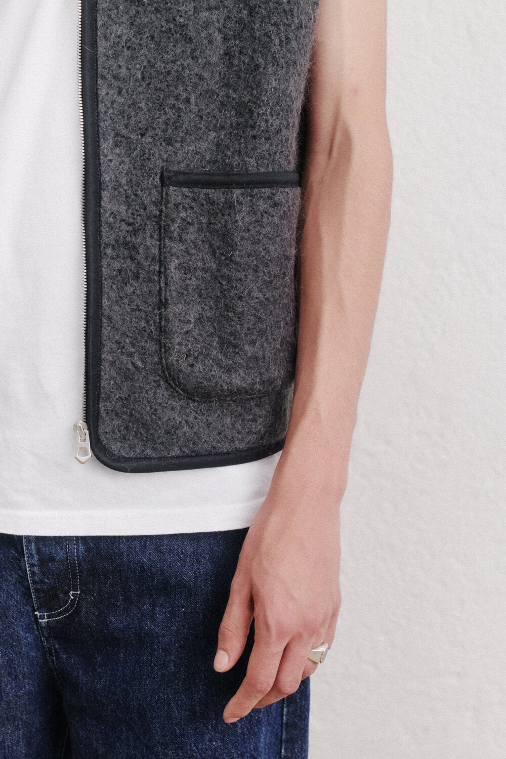 VALUR WOOL VEST