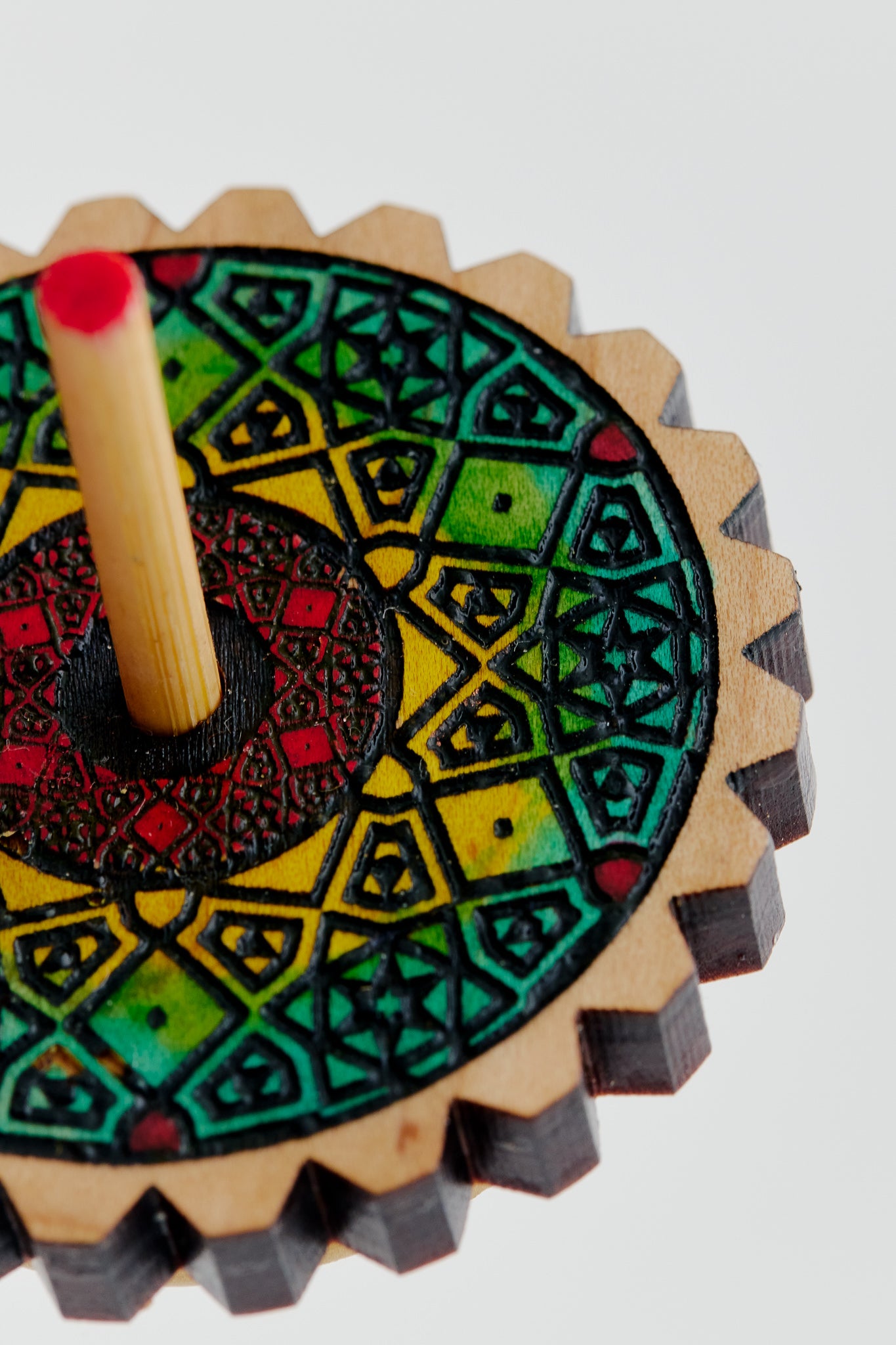 PATTERNED SPINNING TOP