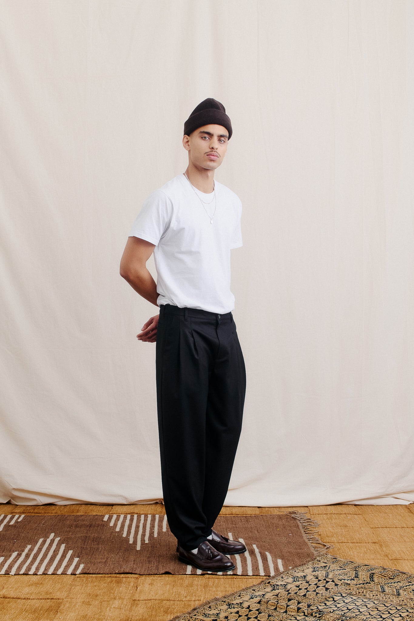 PLEATED WIDE TROUSERS